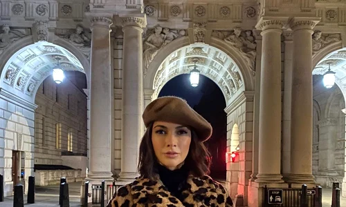 1 andreea berecleanu londra jpg jpeg