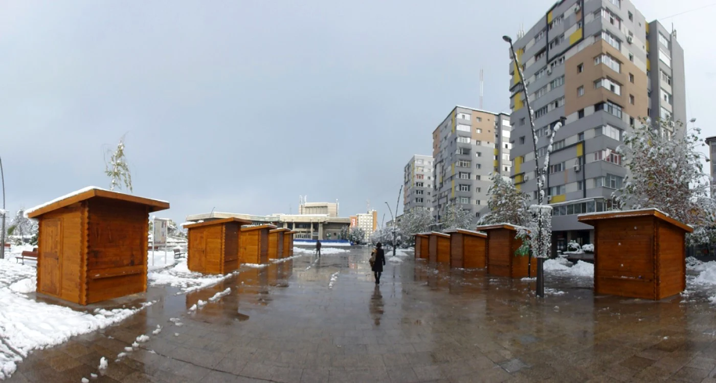 Slatina se pregăteşte pentru sărbătorile de iarnă... (FOTO: Mugurel Manea)