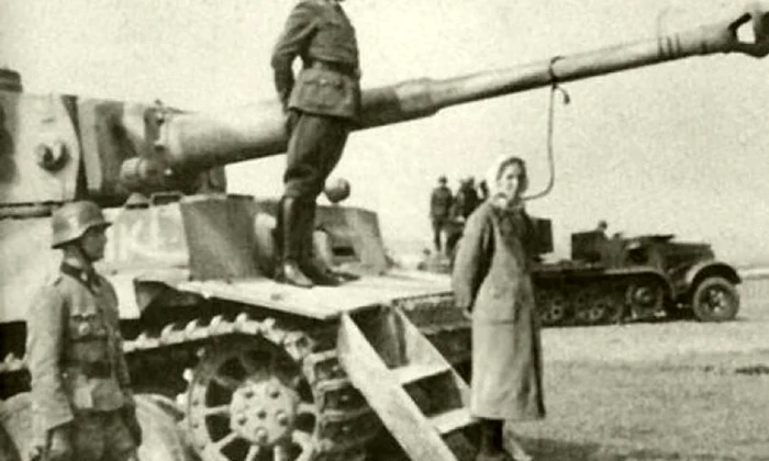 Sovieticii, specialiști în trucarea fotografiilor pentru propagandă jpeg