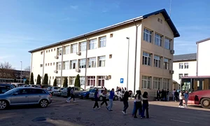 6 front liceu jpg