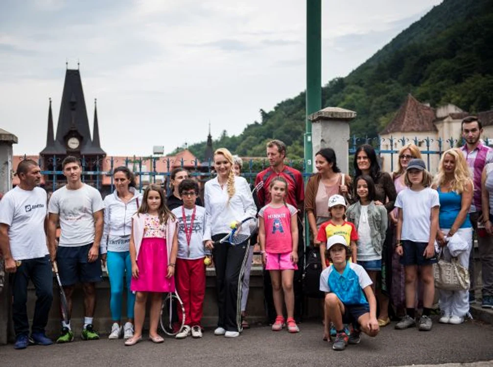 Adela speră că va readuce baza sportivă la gloria de altădată