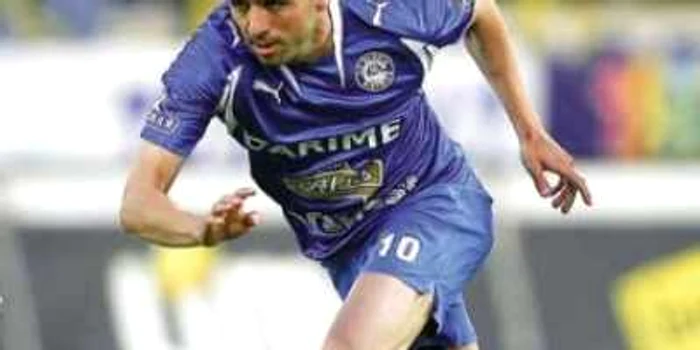 FOTBAL: Lucian Sânmărtean a rămas la Gloria Bistriţa