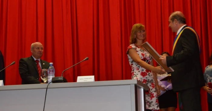 Şedinţa s-a desfăşurat în Aula Universităţii Valahia