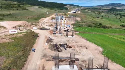 Viaductele de la Nadaselu si Topa Mică prin contur, Foto captura Youtube Cristian Marius Man (8) jpg
