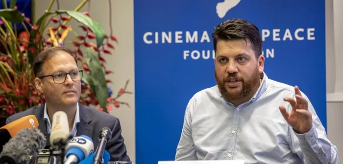 Fondatorul ONG-ului Cinema for peace Jaka Biziljover -stânga la o conferinţă de presă despre cazul Navalîi alături de Leonid Volkov -şeful de personal al organizaţiei anti-corupţie a lui Navalnîi FOTO Maja Hitij/Getty Images