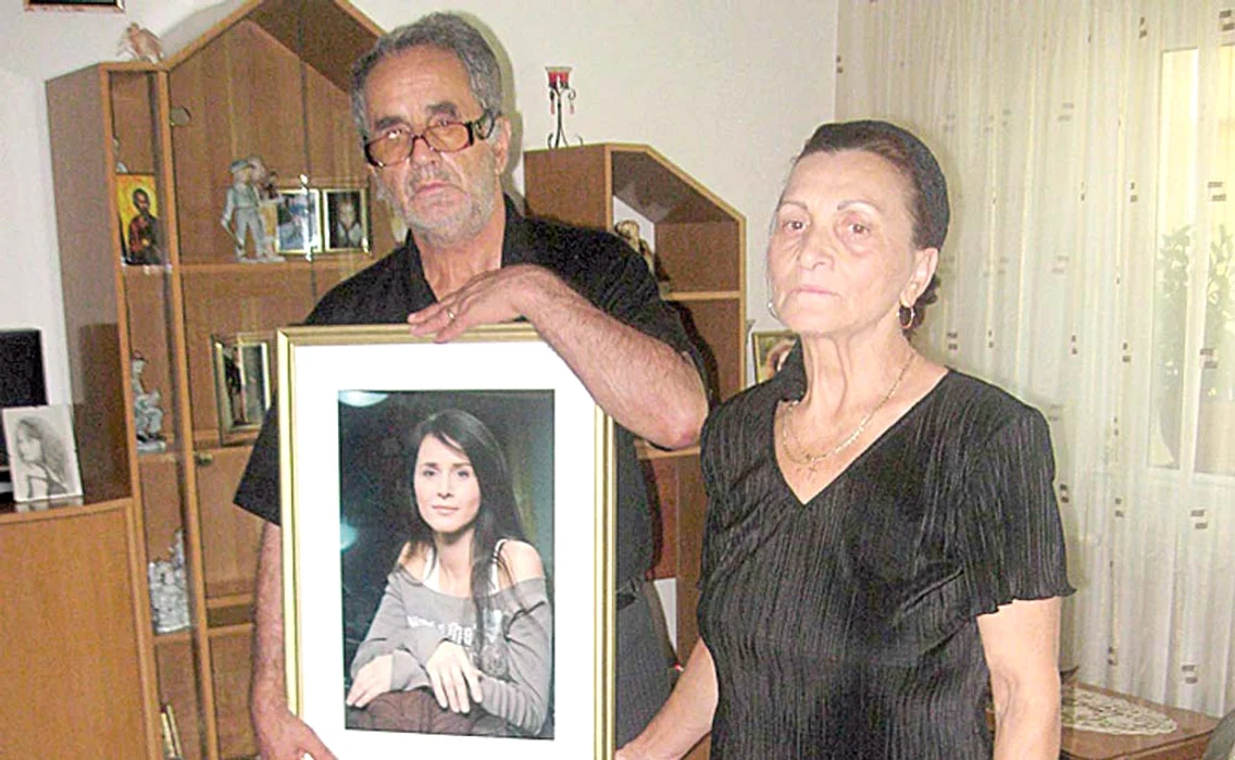 Părinții Mădălinei Manole au suferit enorm, după decesul artistei pe care o adorau
