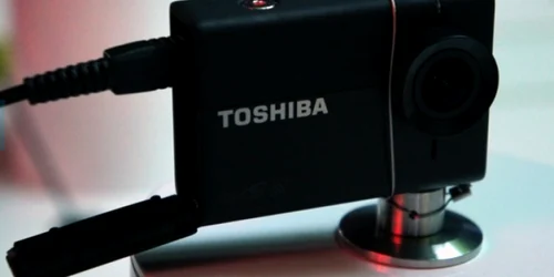 toshiba camileo foto engadget