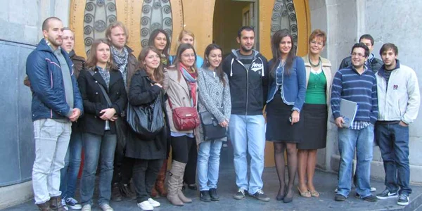 Studenţii străini interacţionează în cadrul săptămânii Erasmus
