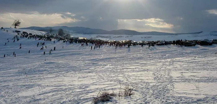 Nicio pârtie din judeţ nu este practicabilă (foto: Radu Hangan)