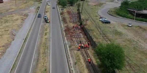 Reparaţii la calea ferată cu ecartament larg din Portul Galaţi 