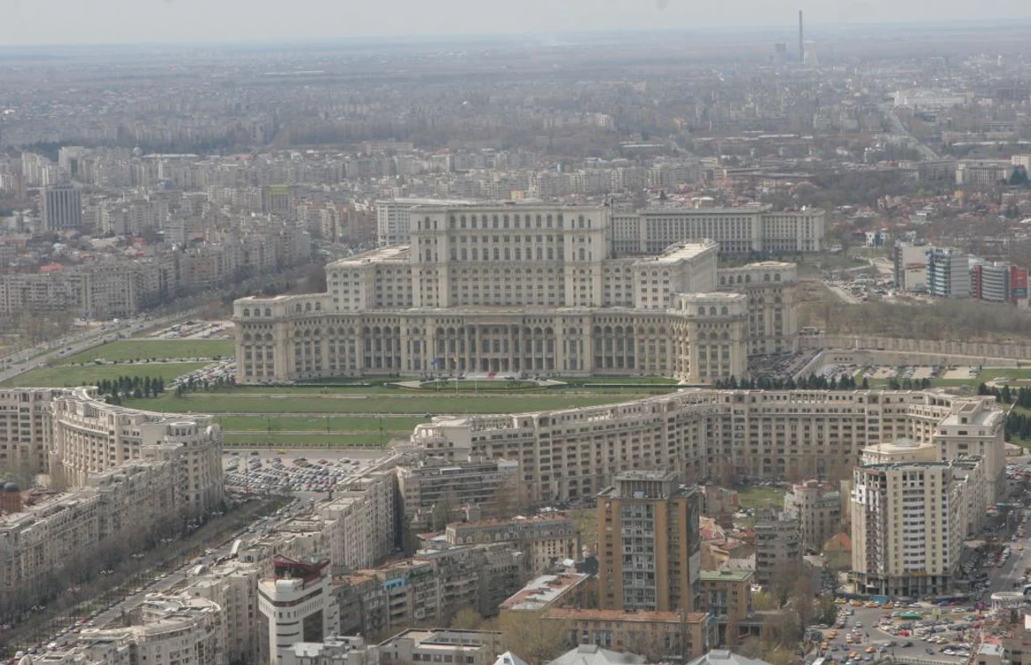 Casa Poporului, simbolul arhitecturii regimului comunist din Romania