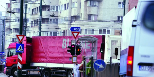 Camionagiii vor fi taxaţi de la 1 ianuarie