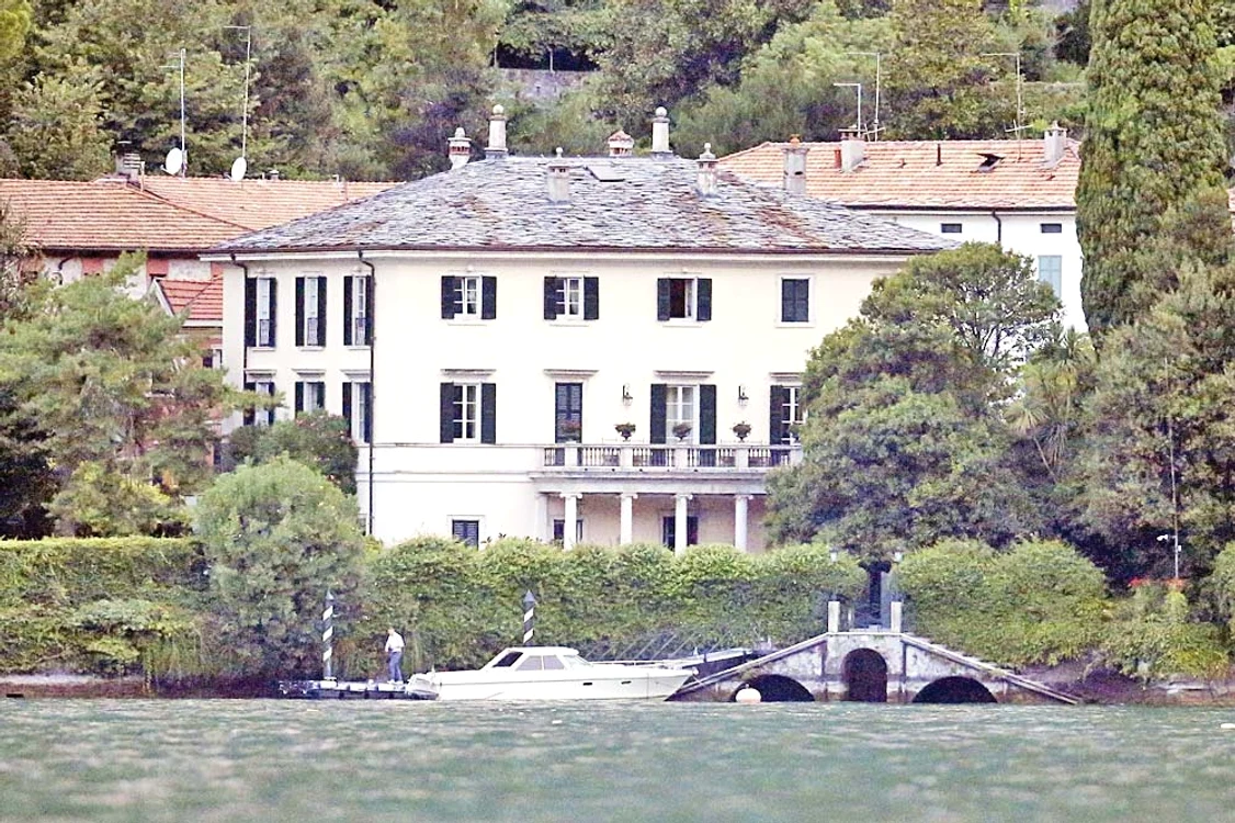 Vila Oleandra de pe lacul Como e estimată la 88 de milioane $ şi e deschisă pentru o degustare de tequila oaspeţilor generoşi.