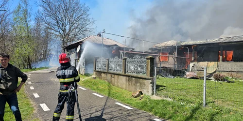 Incendiu Rucăreni ISU Vrancea (7) jpeg