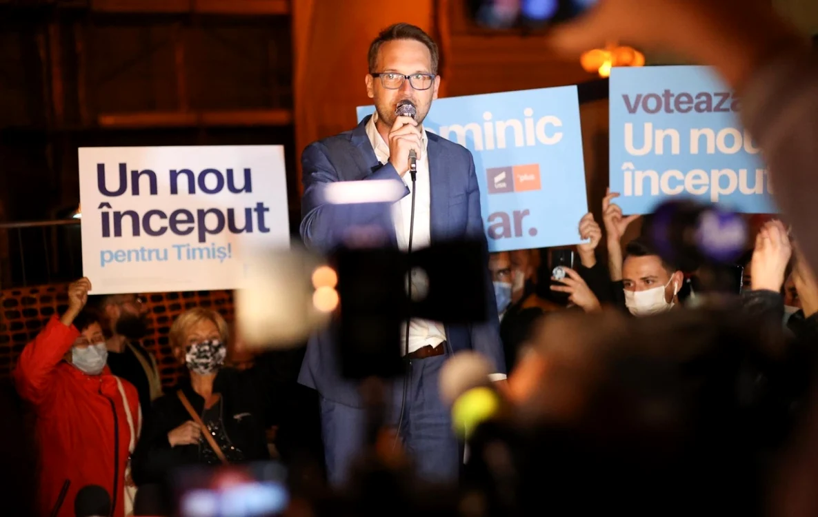 Primarul Timişoarei a reacţionat după protestul din miez de noapte de la Timişoara FOTO dominicprimar.ro