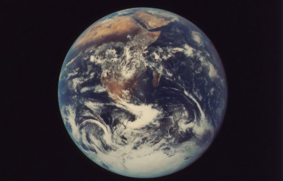 Terra ar putea ascunde în profunzimile sale fragmente uriașe ale unei alte planete