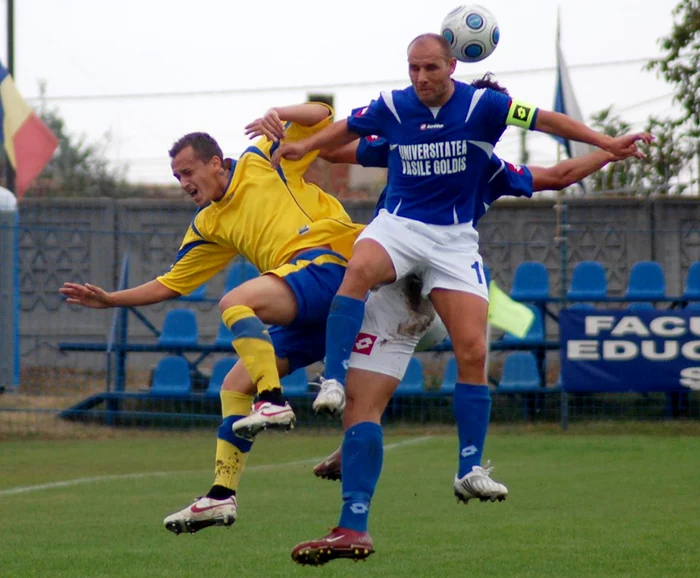 Fotbaliştii de la ACU Arad au reuşit să promoveze (FOTO: liga2.ro)
