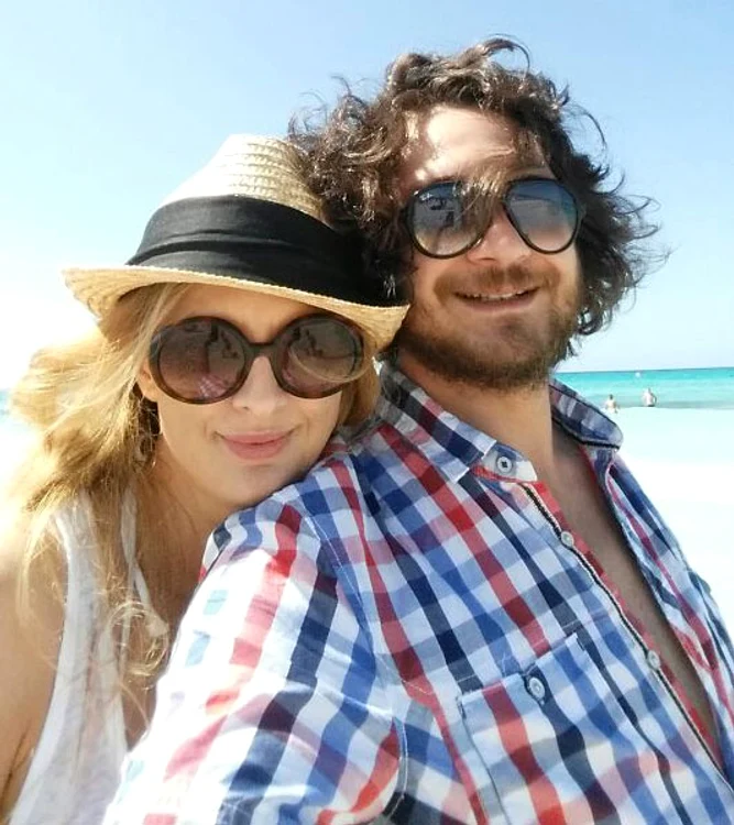 Florin Dumitrescu şi soţia sa, Cristina, au împreună o fetiţă