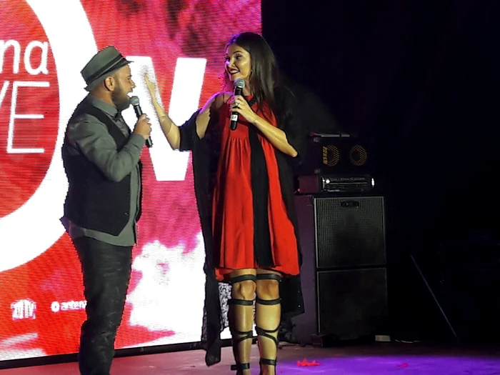 Alina Pușcaș, dezinvoltă pe tocuri cu o lună și jumătate înainte de a naște