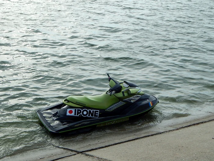 ski jet 1539568 1280 jpg