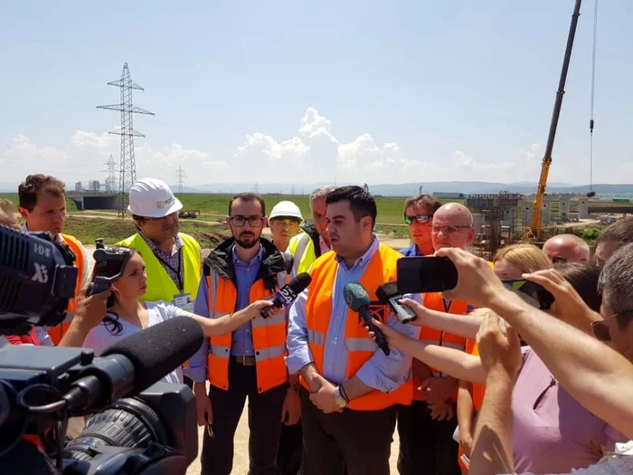 Răzvan Cuc pe şantierul Autostrăzii Vestului
