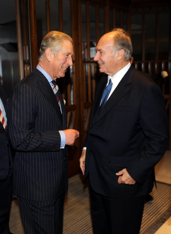 Prințul Karim Aga Kahn IV cu Regele Charles, 2010. FOTO: Getty Images