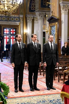 Pavlos al Greciei și frații săi, Prinții Philippos și Nikolaos ai Greciei