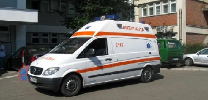 Tânărul este internat la secţia ATI a Spitalului Clinic Judeţean de Urgenţă