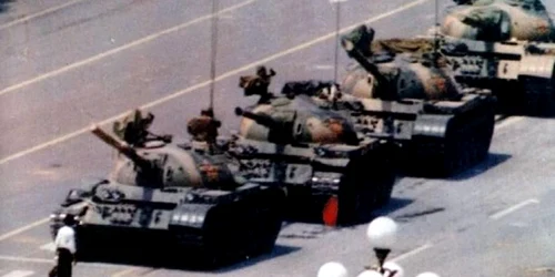 20 mai: Masacrul din Piaţa Tiananmen jpeg