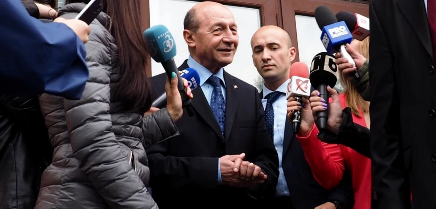Traian Băsescu, la ieşirea din sediul Parchetului General. Imagine: Adevărul / Ionuţ Mureşan