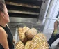Cum arată o pâine de 2 metri și unde se găsește în București