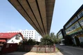 Podul liniei ferate de Otopeni trece prin curtea Roxanei Mărișoiu jpeg