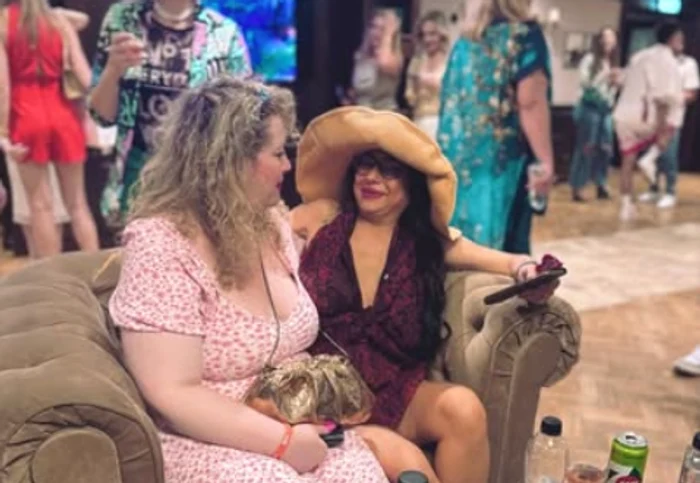 Fotografia postată de Oana Lis pe Facebook 