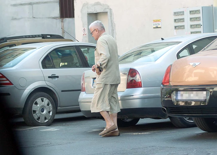 Iese la plimbare  cu bolidul în valoare  de peste 200.000  de euro