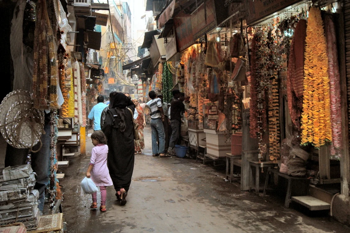 gr20101115 049 01 Ruelle marchande Delhi jpg jpeg