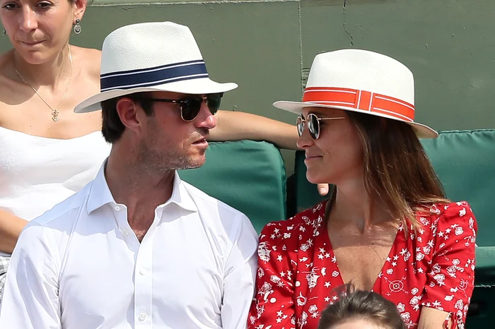 Pippa Middleton (enceinte) et son mari James Matthews lors des Internationaux de Tennis de Roland Garros à Paris jpeg