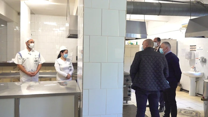 Revigorarea şi eficientizarea Spitalului care, în 1975, resuscita staţiunea Brădet a costat 4,2 milioane de lei