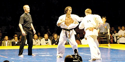 Sporivii orădeni domină competiţiile internaţionale de karate