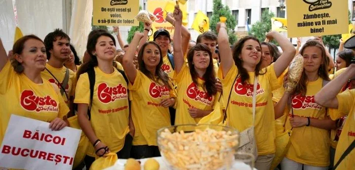 Phoenixy produce zilnic peste un milion de pungi de pufuleţi  Sursa: Facebook