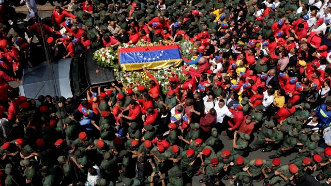 Inmormantarea lui Chavez  FOTO AP