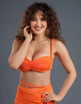 Iulia Clisu apare într-un nou proiect de televiziune, vara aceasta. Este vorba de „Summer Star”, la Antena Stars foto: Antena 1