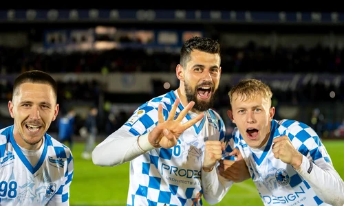 Corvinul Hunedoara (Sportpictures) jpg