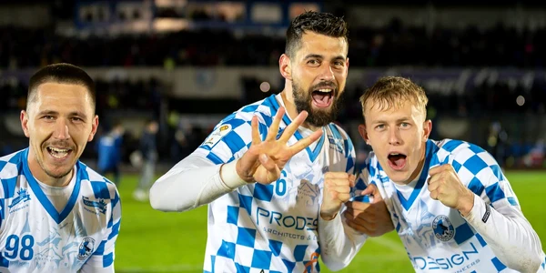 Corvinul Hunedoara (Sportpictures) jpg