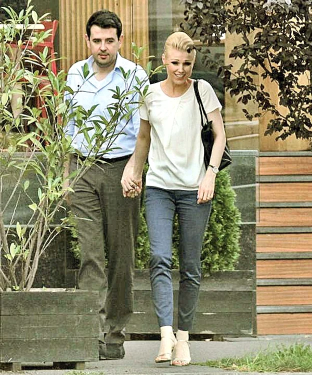 Cristina şi Dragoş s-au  căsătorit în 2009