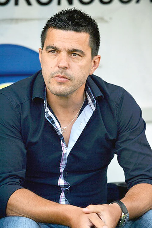 Cosmin Contra