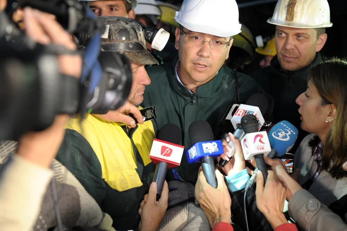 Premierul Victor Ponta a ajuns la Roşia Montană FOTO Facebook