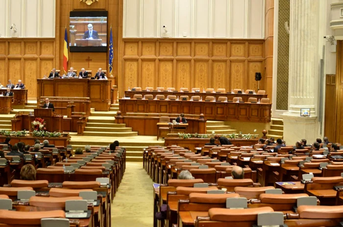 Peşedintele Traian Băsescu, în Parlament FOTO enational.ro