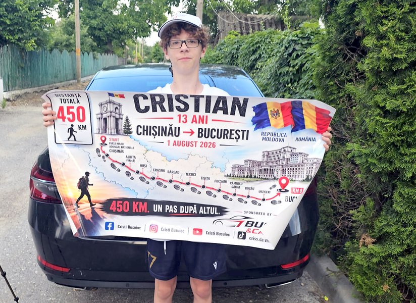„Nu am obosit”. Băiatul de 13 ani care merge pe jos de la Chișinău la București a ajuns în România. Oamenii l-au întâmpinat cu apă și mâncare
