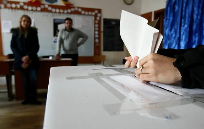 Duminică, secțiile de votare se vor deschide la ora 7.00 și se vor închide la ora 21.00