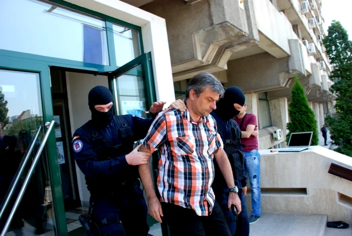Nicolae Moisiu a fost ridicat de anchetatori, în luna august a anului trecut FOTO adevarul.ro